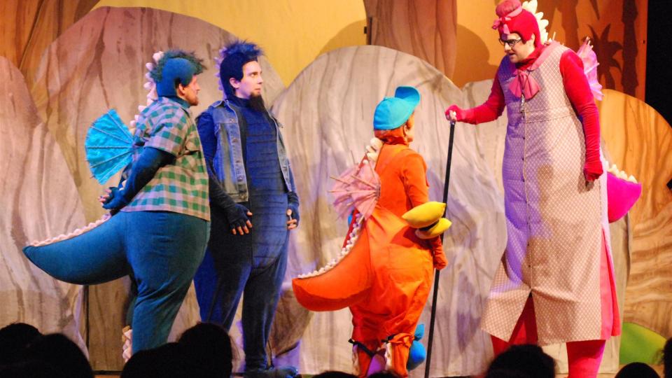 kleiner drache kokosnuss