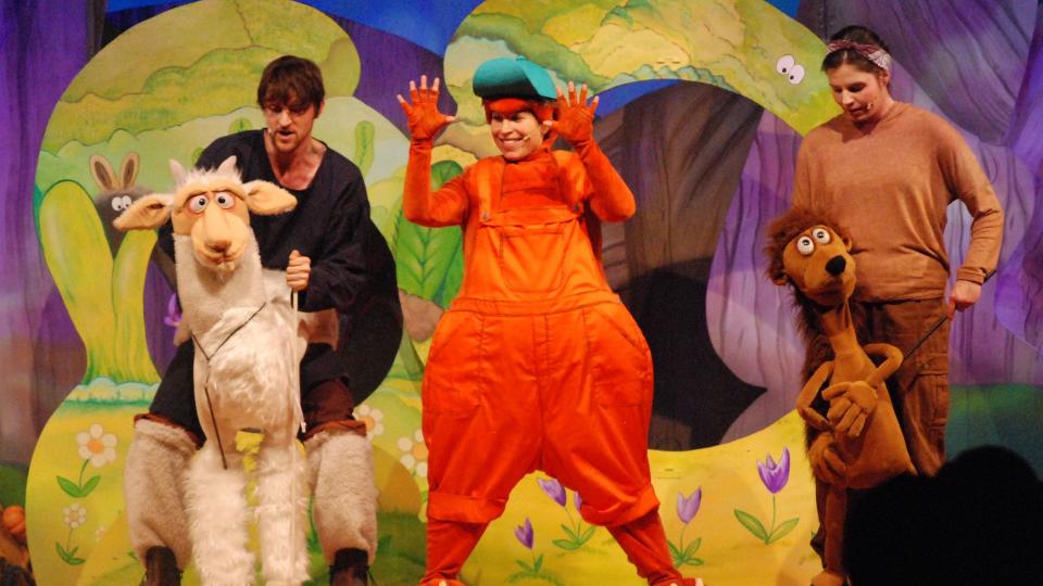 kleiner drache kokosnuss