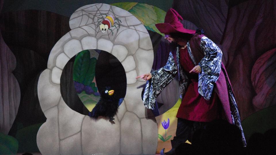 kleiner drache kokosnuss