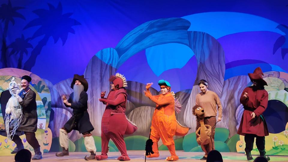 kleiner drache kokosnuss