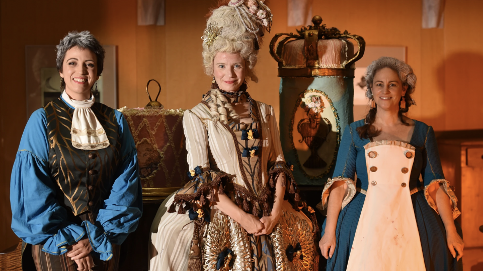 Marie Antoinette bittet zum Kaffee